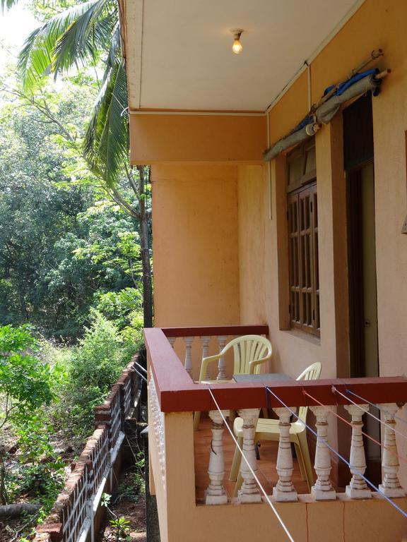 Pinto Guest House Candolim Oda fotoğraf